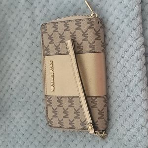 Michael Kors wallet